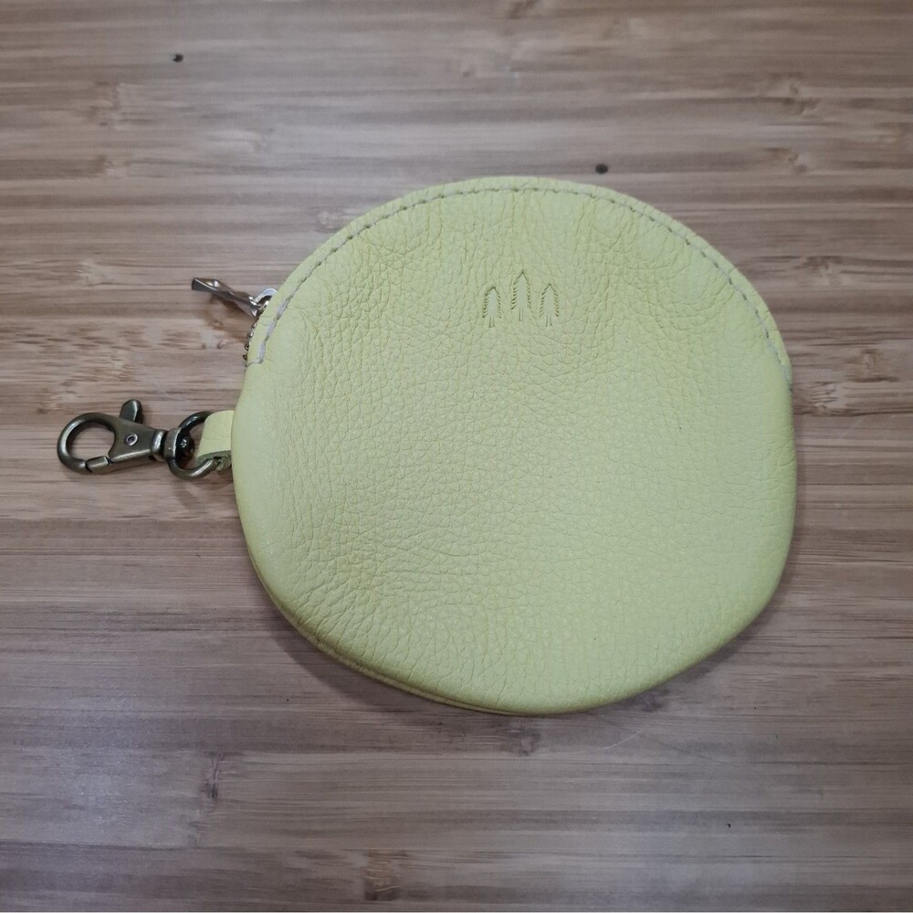 Portland Leather Goods Circle Pouch NWOT Leather Coin Purse Sunflower Yellow